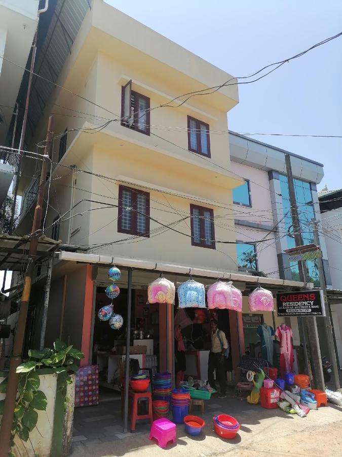 Queens Residency Thrissur Exteriör bild
